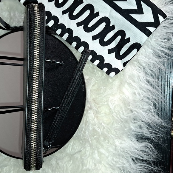 Marc Jacobs NWOTs The Slim Continental Wristlet Wallet - Picture 11 of 11